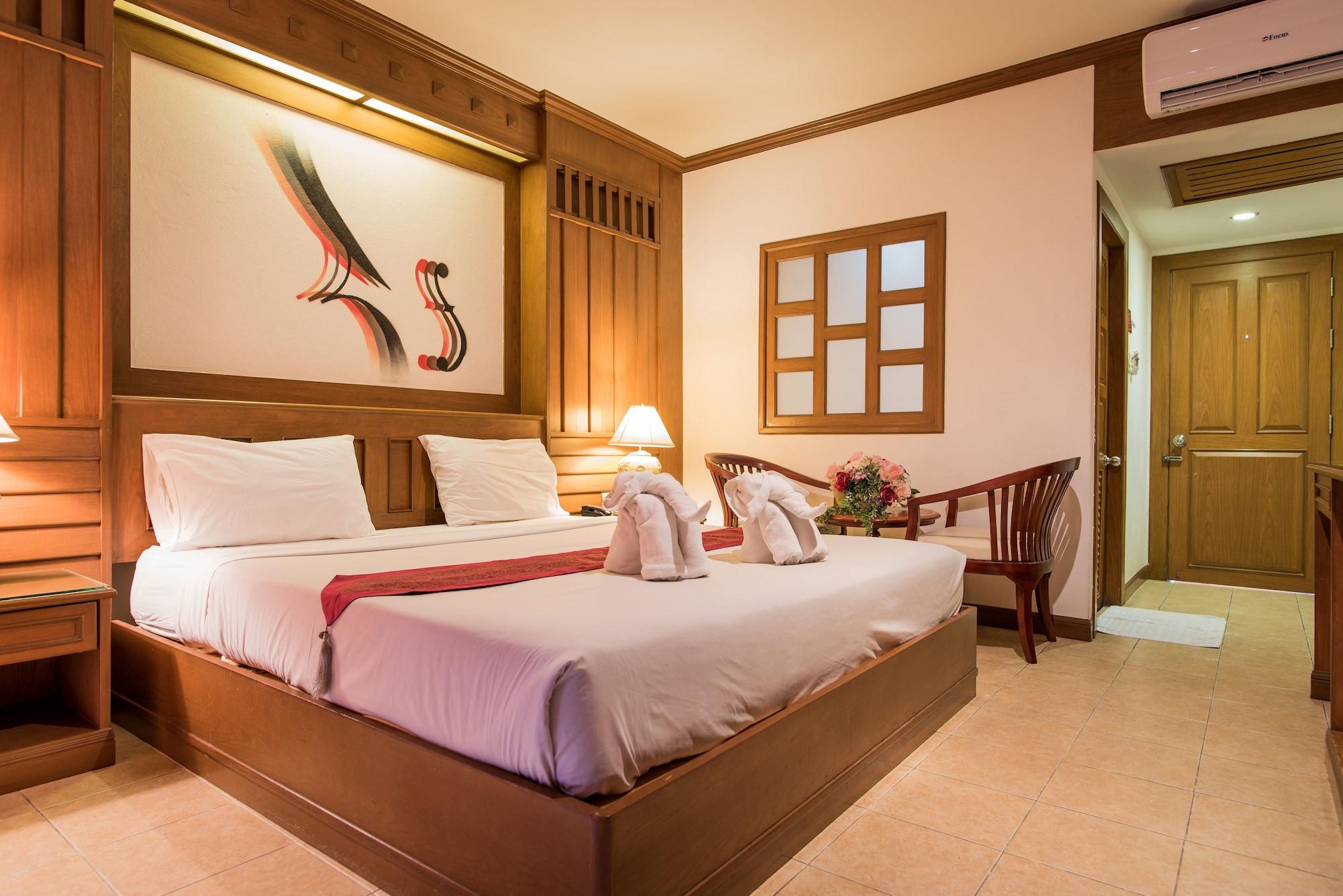 Cello Hotel Patong Eksteriør bilde