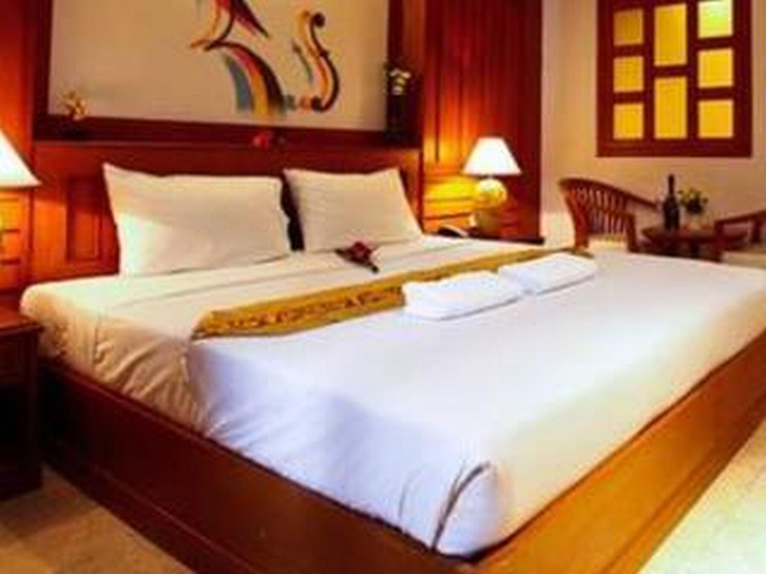 Cello Hotel Patong Eksteriør bilde