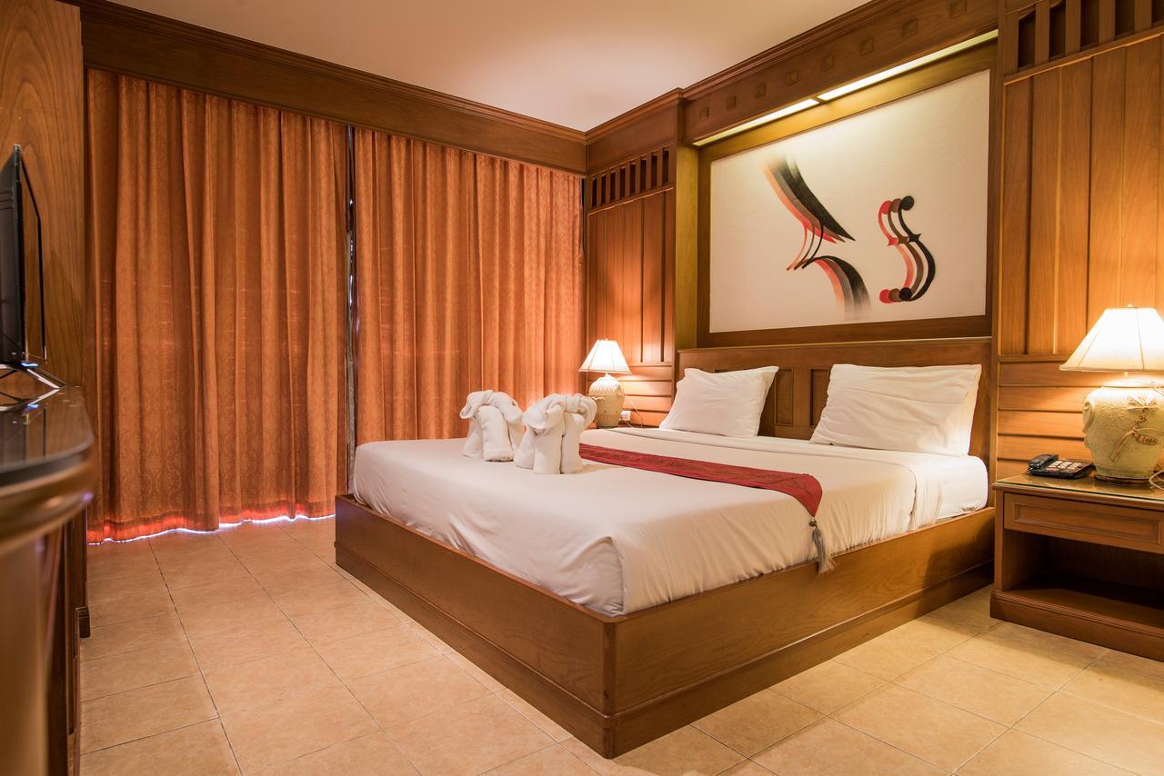 Cello Hotel Patong Eksteriør bilde