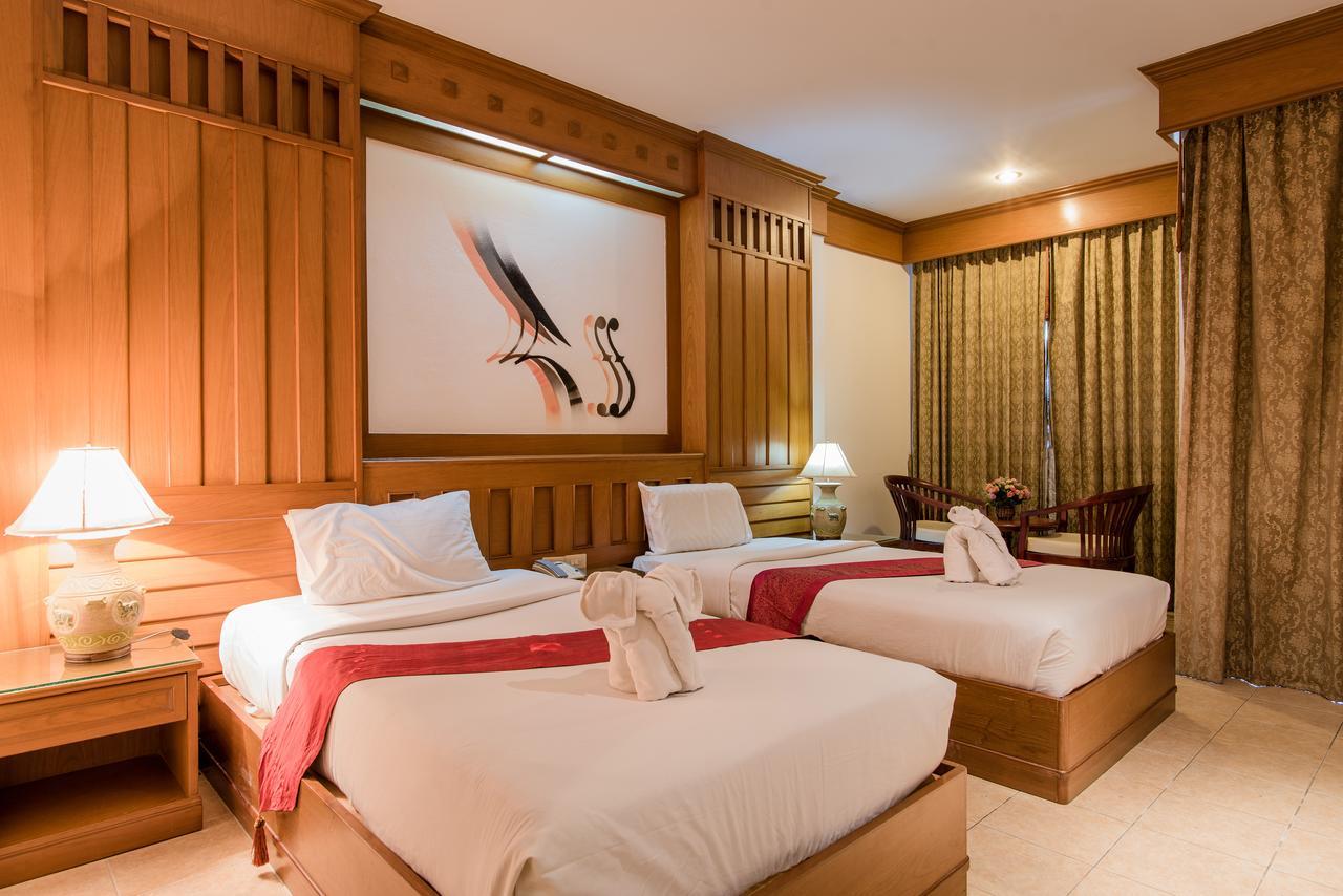 Cello Hotel Patong Eksteriør bilde